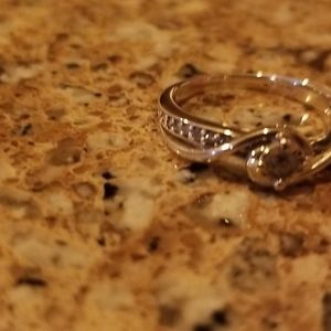 Size 6 white gold diamond engagement ring